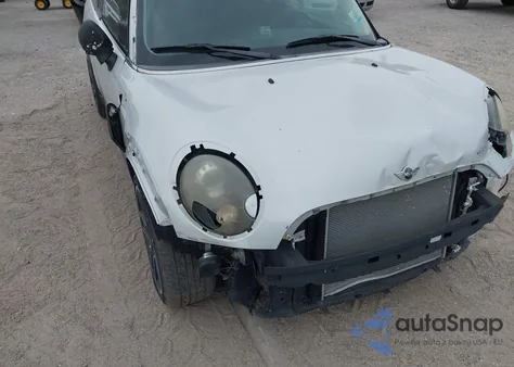 2011 Mini Cooper Clubman из США, поврежденный, VIN WMWZF3C55BTY00807